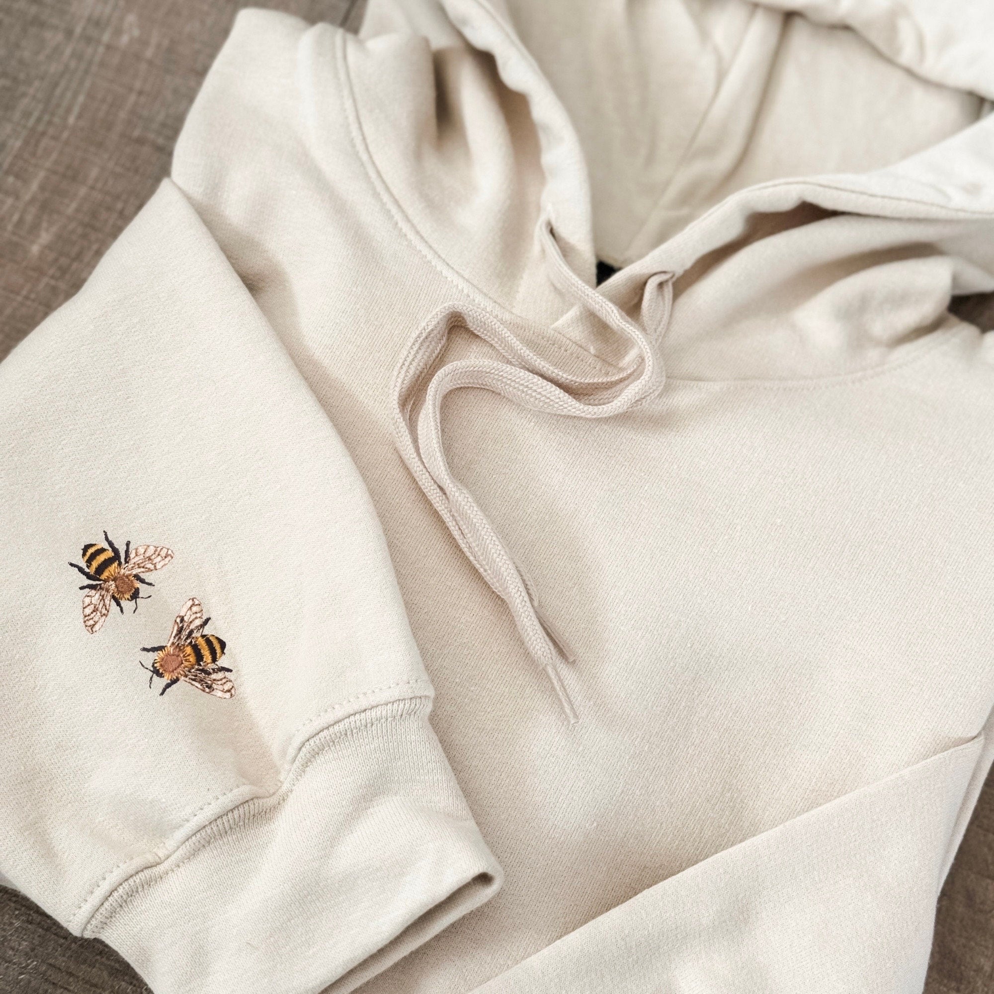 Embroidered Bee Hoodie, Minimalist Mini Honey Bee Sleeve Embroidered Sweatshirt, Nature Lover Gift, Wildlife Bee Hoodie, Cottagecore Shirt Embroidered Bee Hoodie, Minimalist Mini Honey Bee Sleeve Embroidered Sweatshirt, Nature Lover Gift, Wildlife Bee Hoodie, Cottagecore Shirt